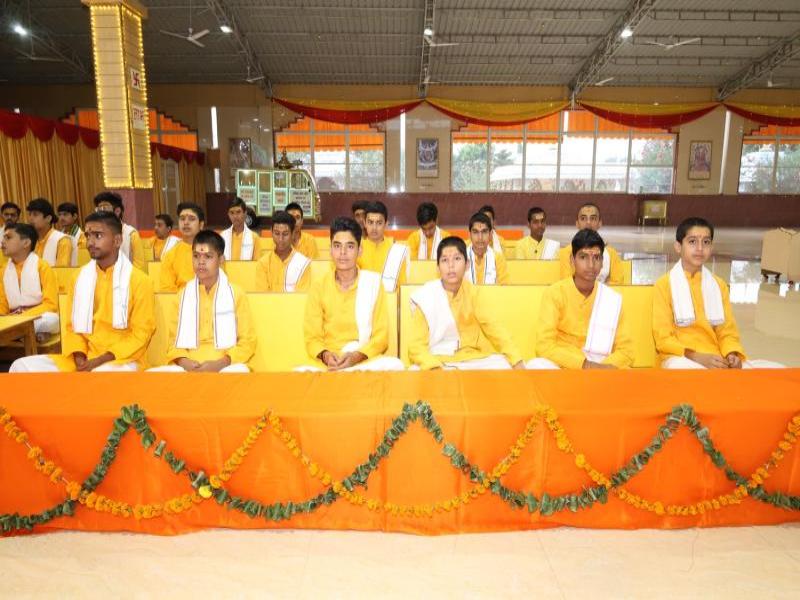 महर्षि संस्थान में त्रिदिवसीय उत्सव धूमधाम से संपन्न 