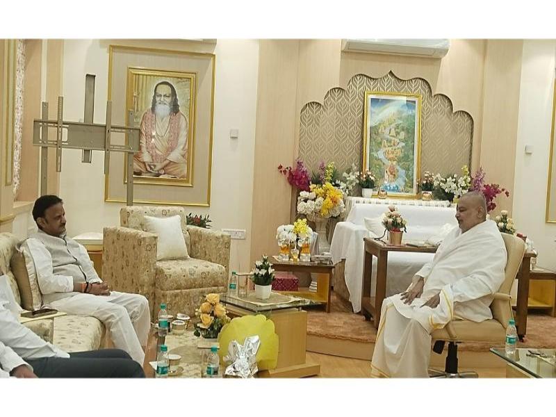 Brahmachari Girish Ji met today with Honourable Deputy Chief Minister of Government of Madhya Pradesh Shri Rajendra Shukla Ji
