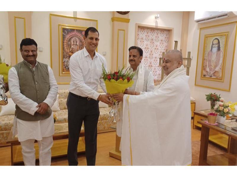 Brahmachari Girish Ji met today with Honourable Deputy Chief Minister of Government of Madhya Pradesh Shri Rajendra Shukla Ji
