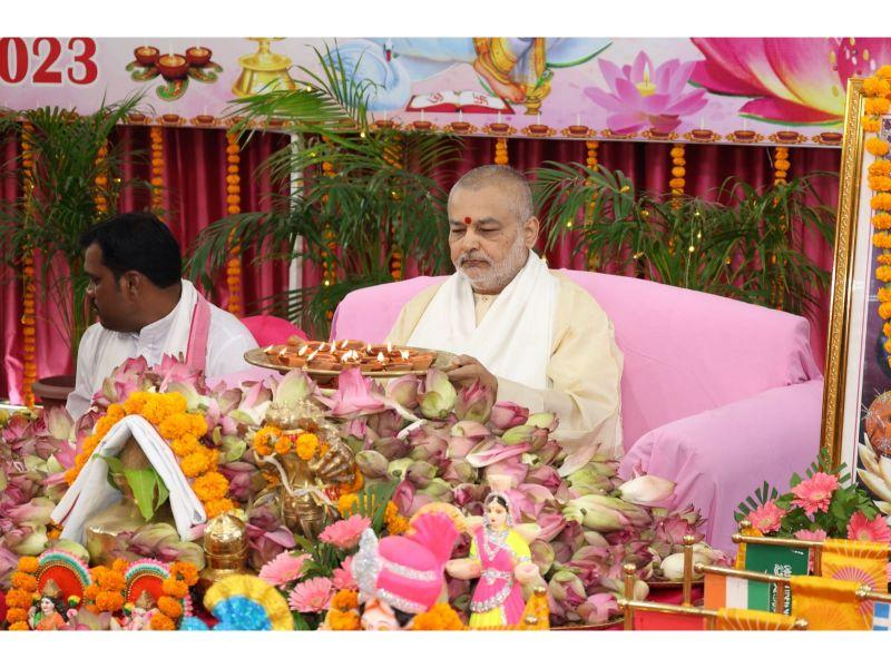 Deepawali was celebrated in all Maharishi Organisations today countrywide.  Puja was performed by Brahmachari Girish Ji with Maharishi Vedic Pundits in auspicious muhurta at Gurudev Brahmanand Saraswati Ashram, Bhopal. Blessings of Shri Mahalakshmi Ji was received for the peace, prosperity, perfect health, invincibility and enlightenment of all members of  world family.