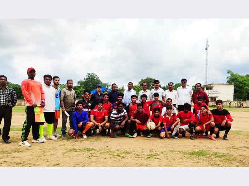 MVM Shahdol:  Maharishi Vidya Mandir Shahdol students won District Level Football Match - SUBROTO CUP by defeating all others in the Shahdol divison and qualified for the State Level Tournament
Under 17 group- In first round MVM won by 4-1
And in second round MVM won 8-0
 Under -14  MVM won by 3-0