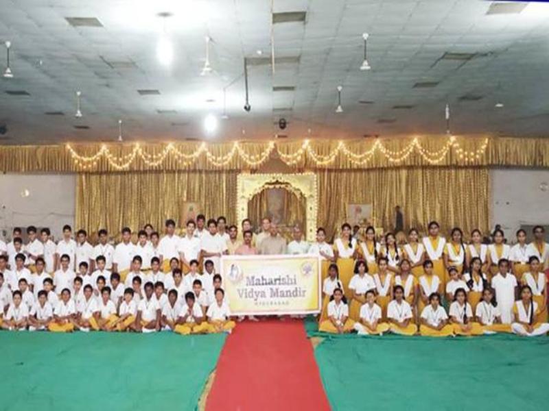 Word Peace Assembly Courses from 28th March to 5th April 2019 were organized at Bijauri and Karaoundi centres of the Brahmasthan of India. 123 students and parents along with escort teachers from Maharishi Vidya Mandir Hyderbad School participated in the programme.